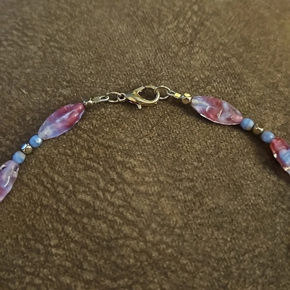 HANDMADE Cute Elephant Pendant Czech Glass Beaded Necklace Host Pick - Picture 6 of 6